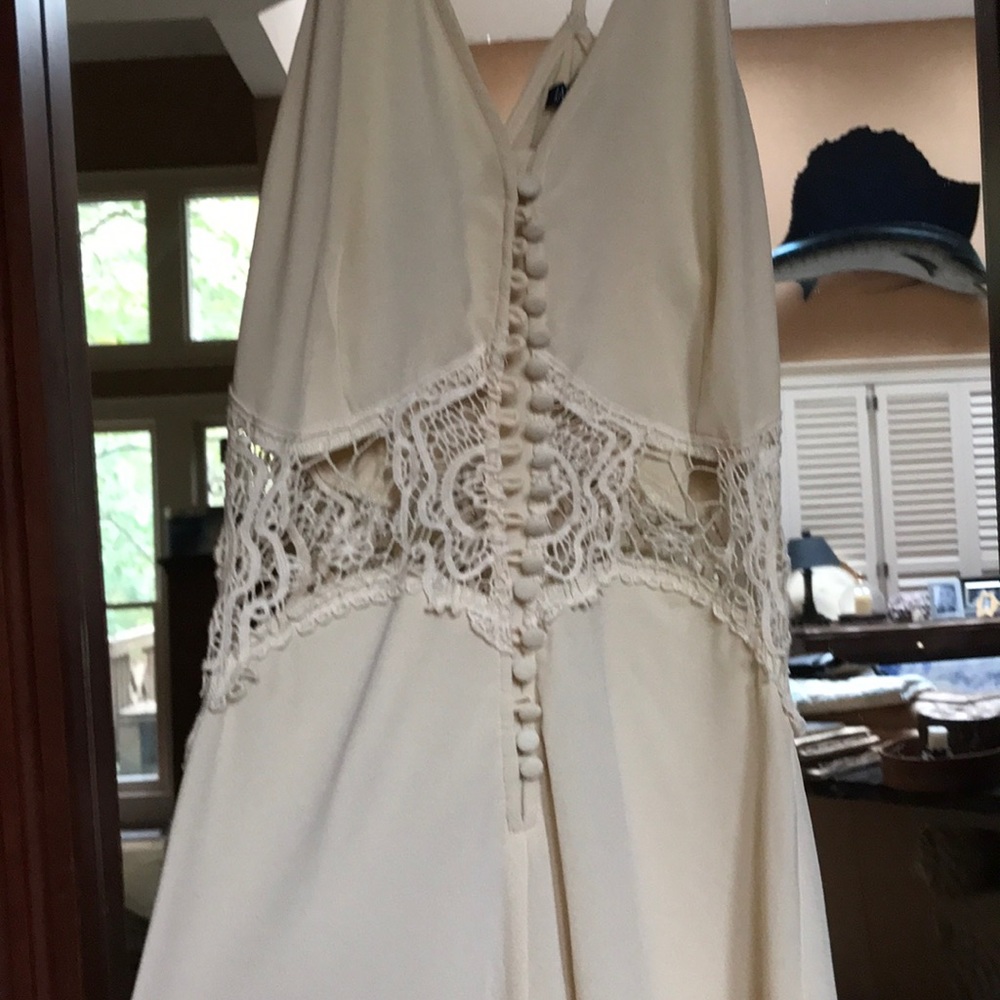 Jarlo “Siobhan” Maxi Dress - Picture 4 of 8